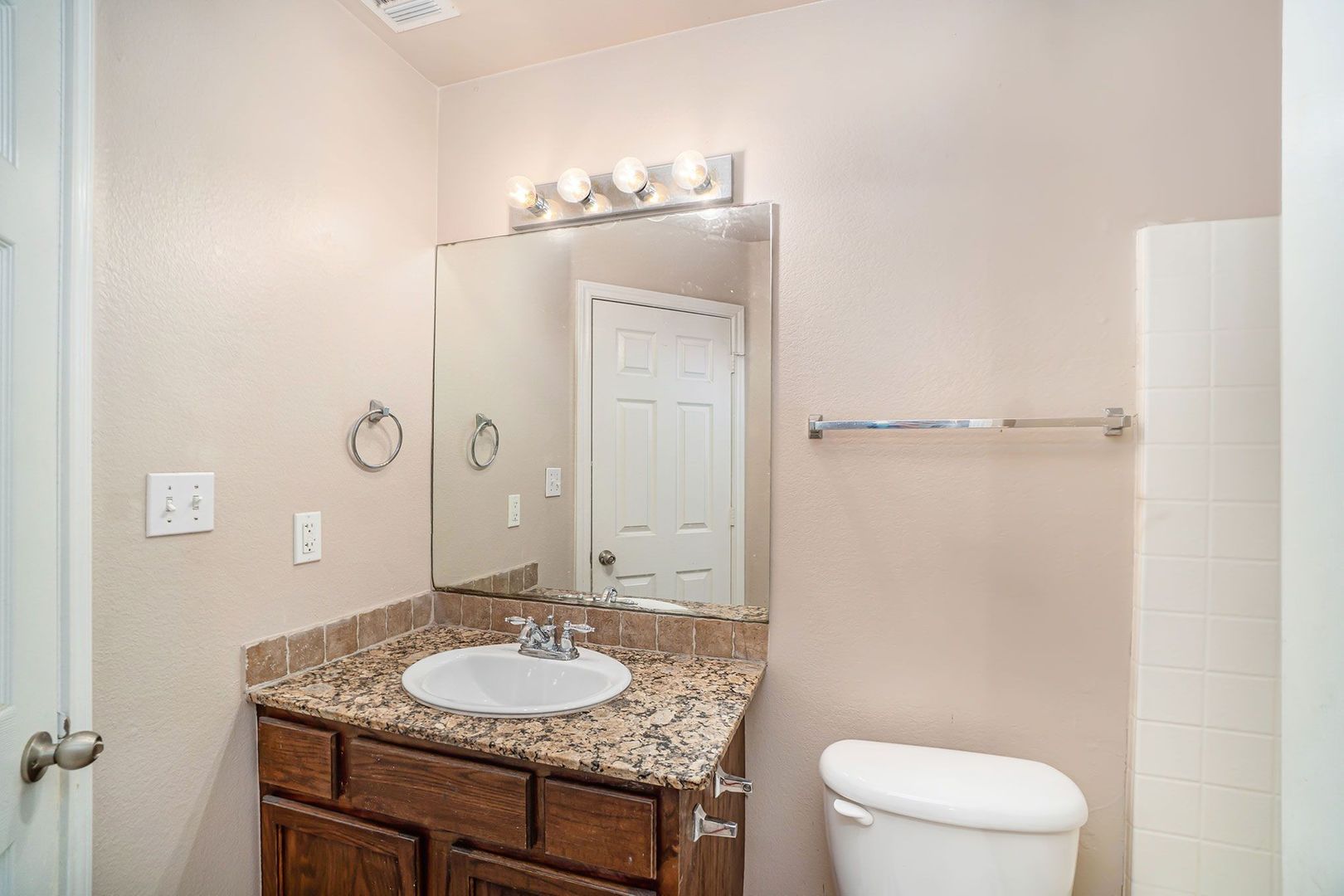 542 Mast Court, Crowley, TX 76036 photo 13