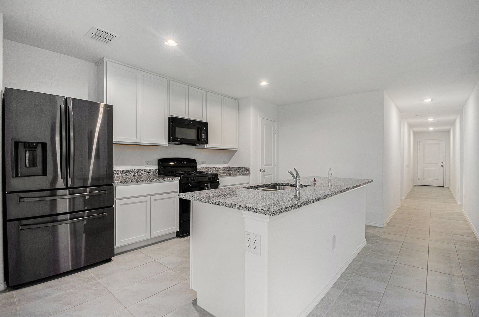 2917 Questa St, Fort Worth, TX 76119 photo 8