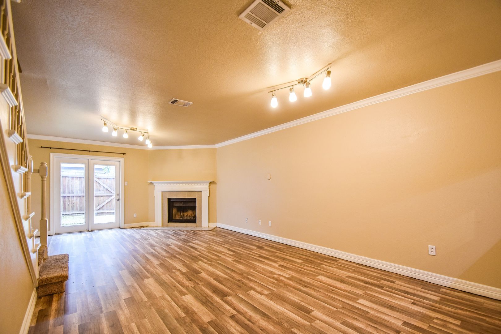 87 Winchester Drive, Euless, TX 76039 photo 8