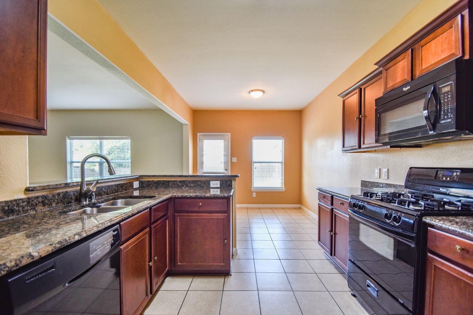 784 Keel Line, Crowley, TX 76036 photo 8