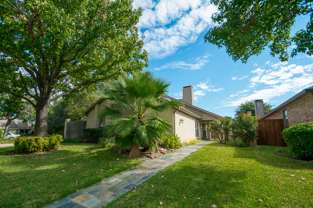 Addison House: 14816 Sopras Circle