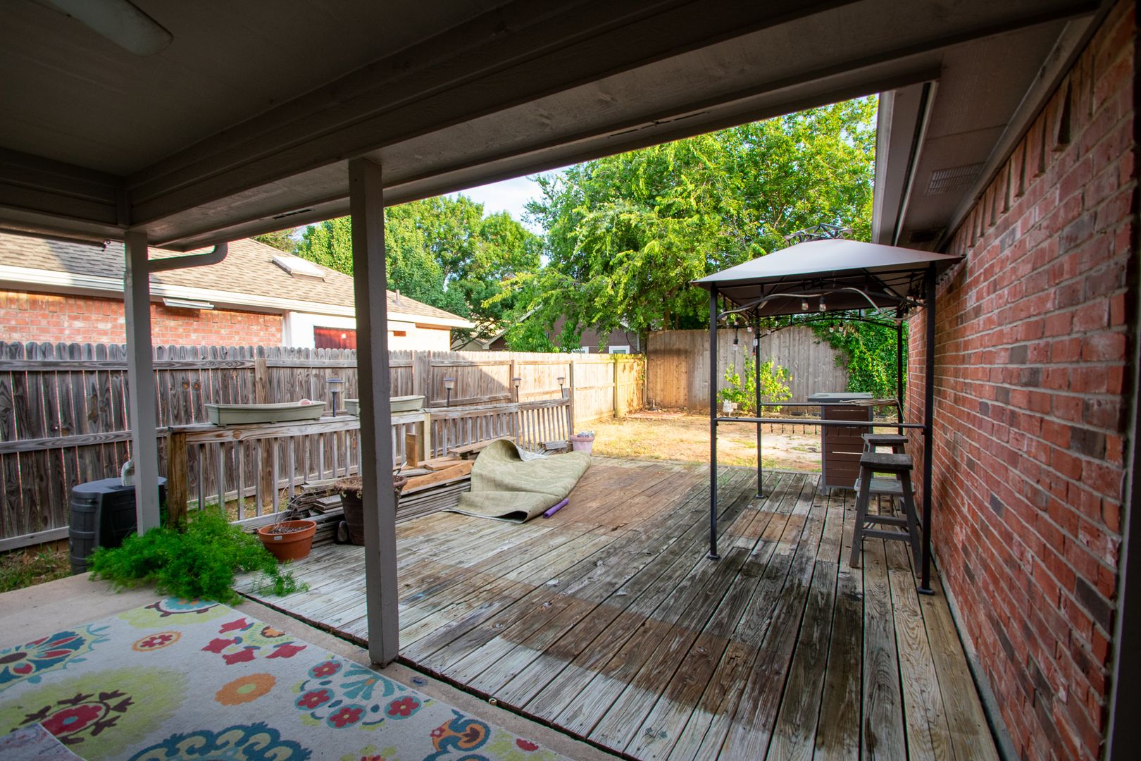 Fort Worth House: 8728 Elbe Trail