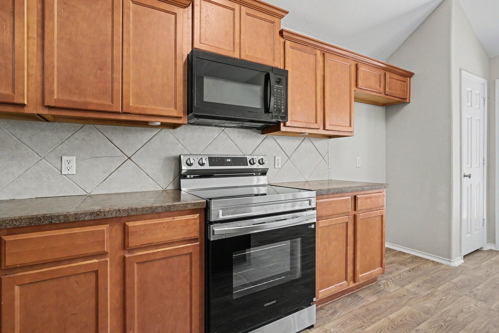 2073 Joyner Ranch Road, Fort Worth, TX 76134 photo 11