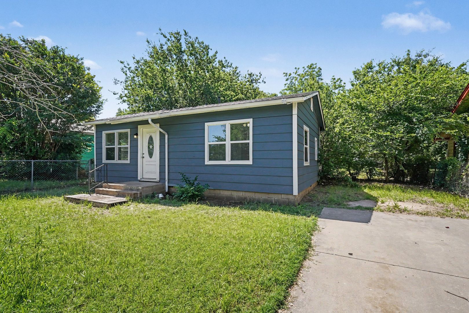 1327 35th St, Wichita Falls, TX 76302 photo 2
