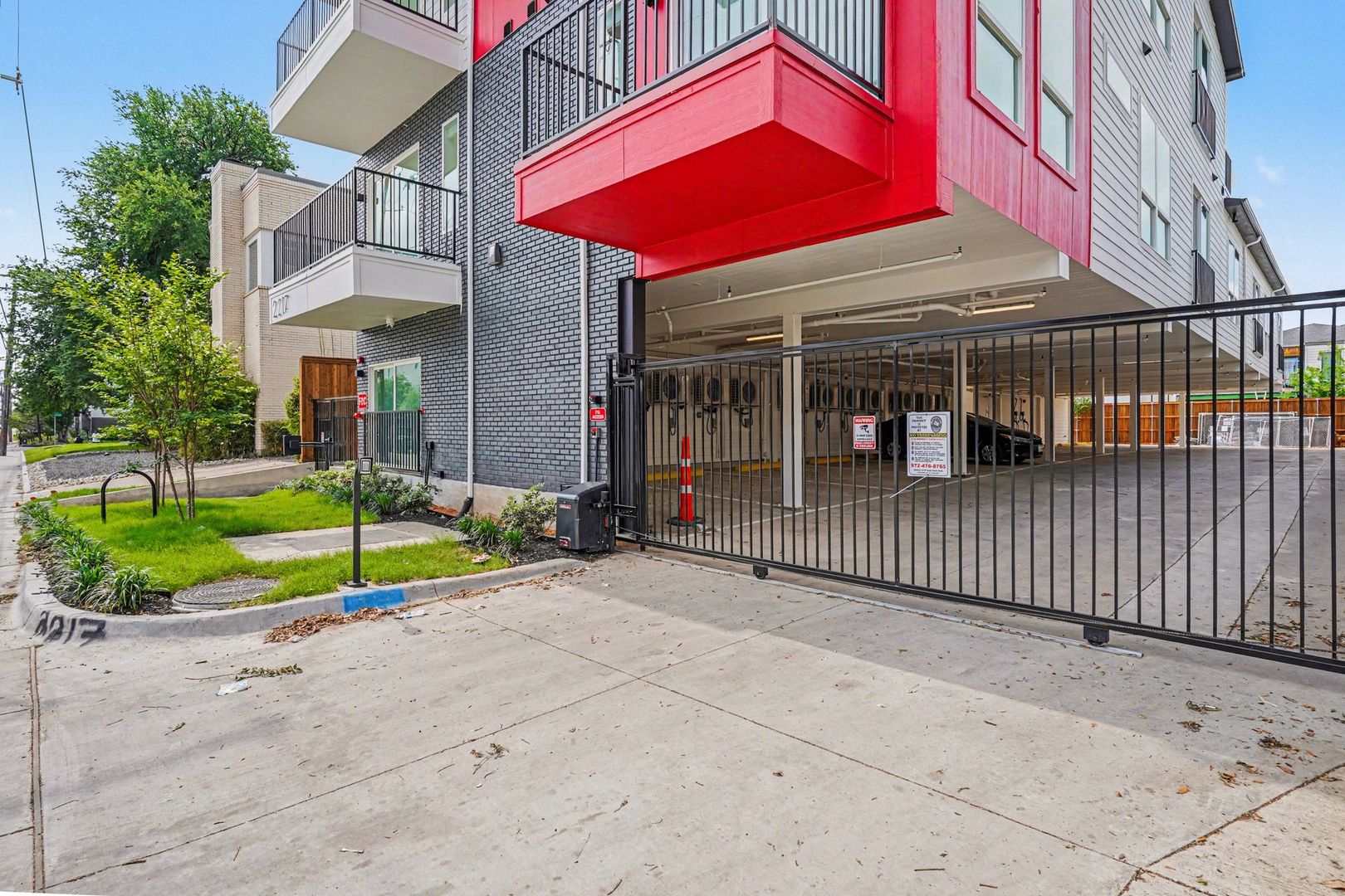 2217 N Fitzhugh Avenue #301, Dallas, TX 75204 photo 32