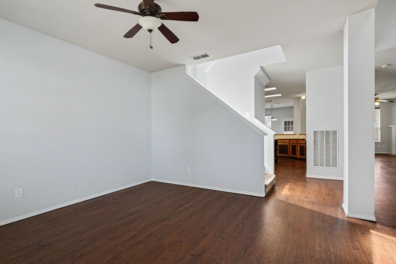 8512 Clearbrook Drive, Fort Worth, TX 76123 photo 6