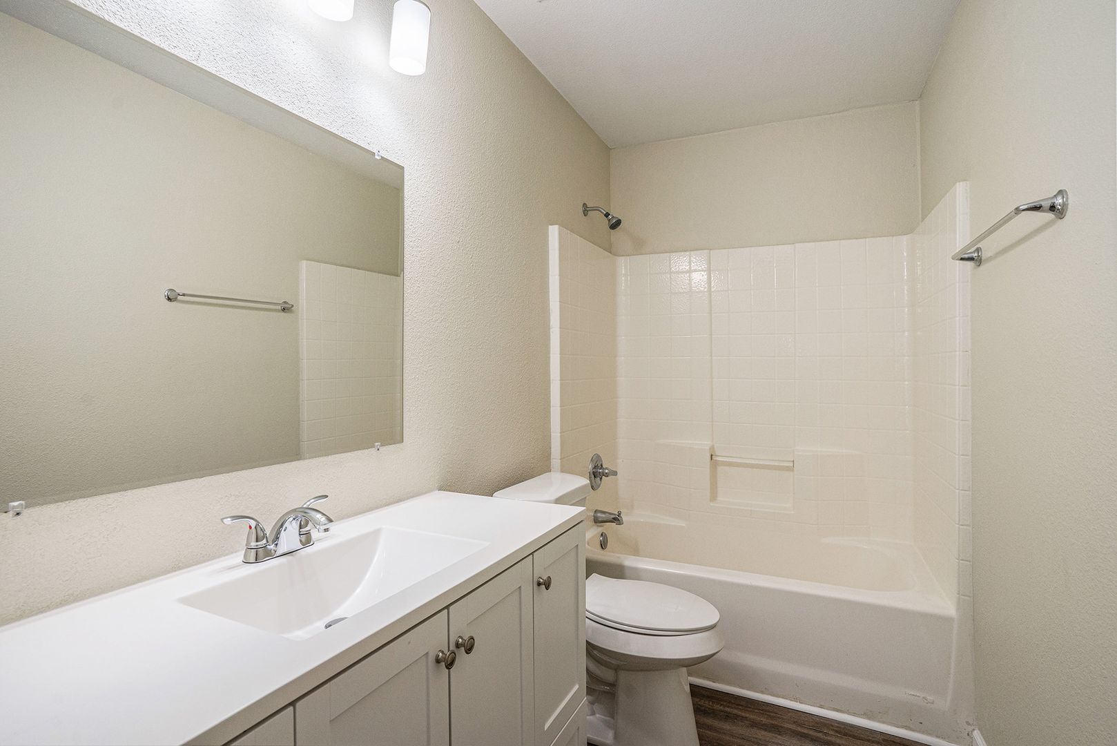 2200 Brookes St, Unit B, Fort Worth, TX 76105 photo 13
