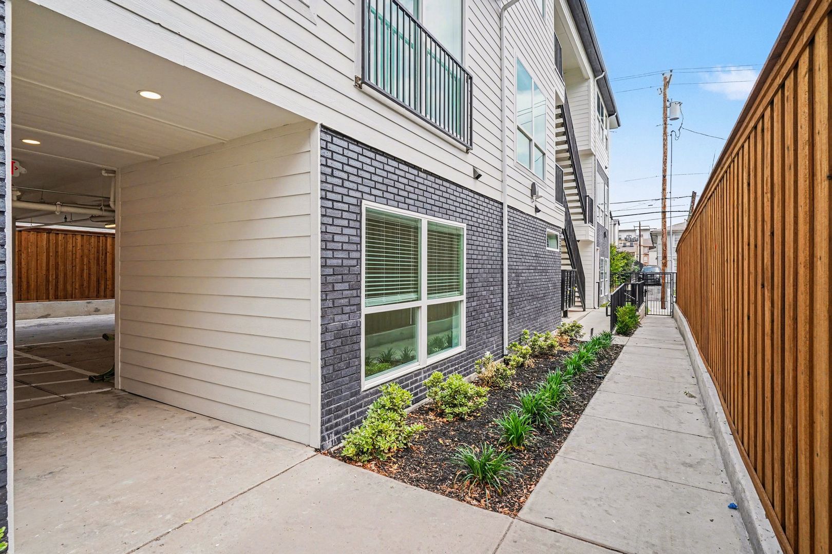 2217 N Fitzhugh Avenue #301, Dallas, TX 75204 photo 35