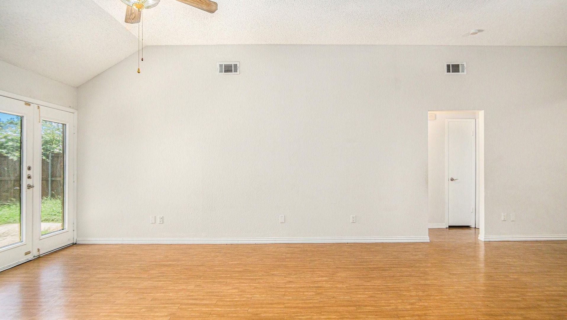 6908 Bentley Ave, Fort Worth, TX 76137 photo 9