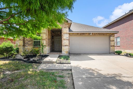 Beautifully Crafted 4-2-2 in Fort Worth! – photo 1