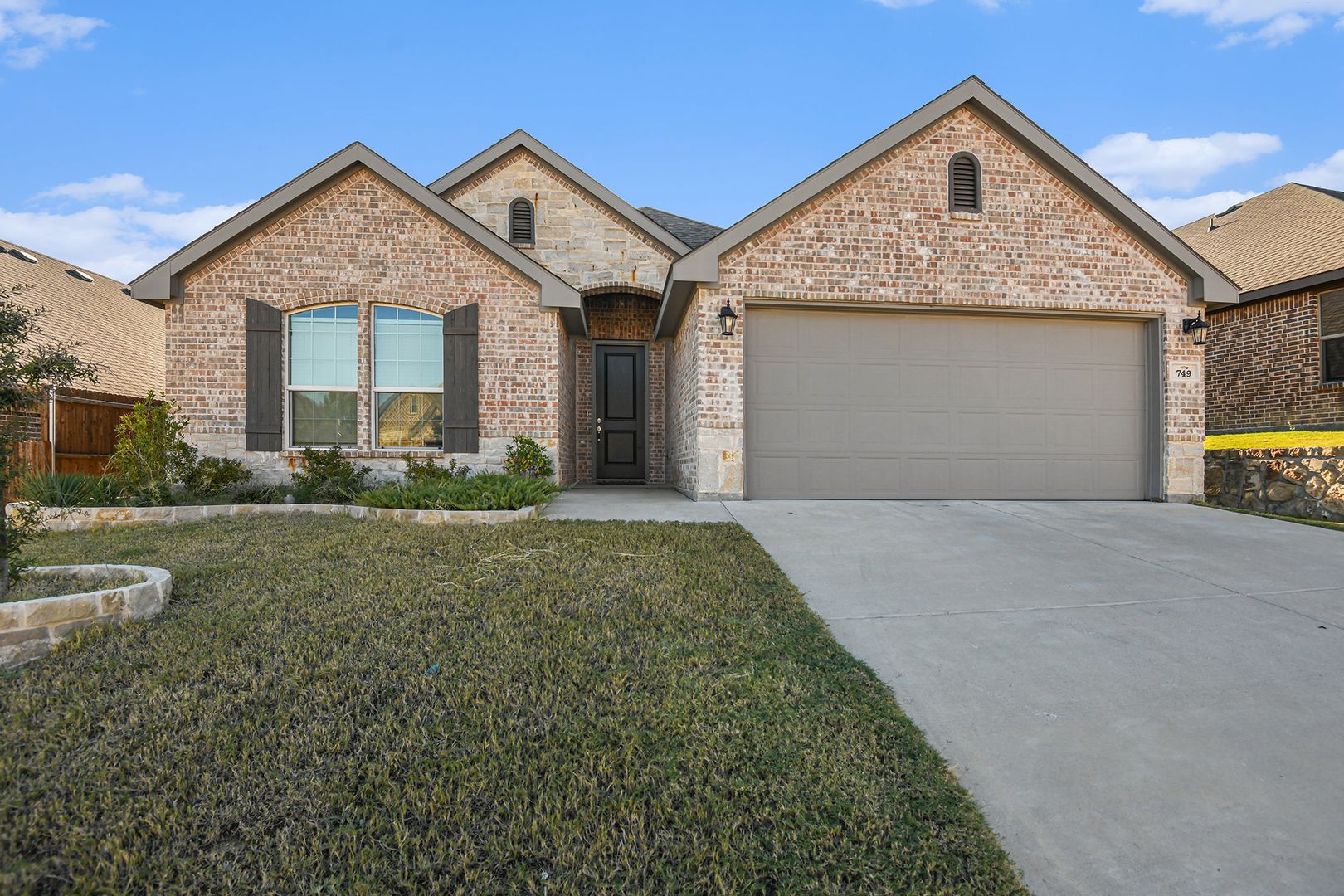 Fort Worth House: 749 Long Iron Dr