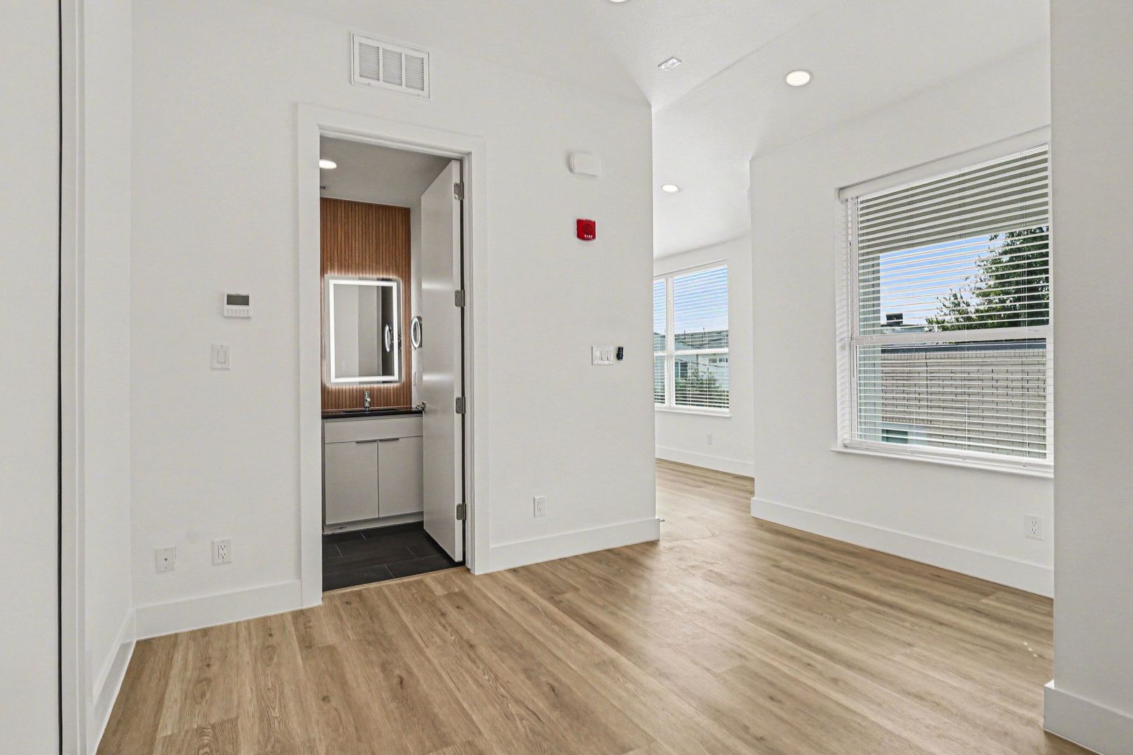 2217 N Fitzhugh Avenue #301, Dallas, TX 75204 photo 29