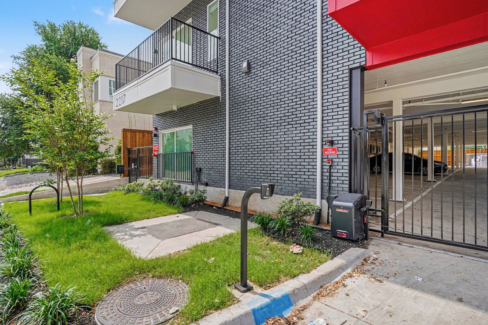 2217 N Fitzhugh Avenue #101, Dallas, TX 75204 photo 41