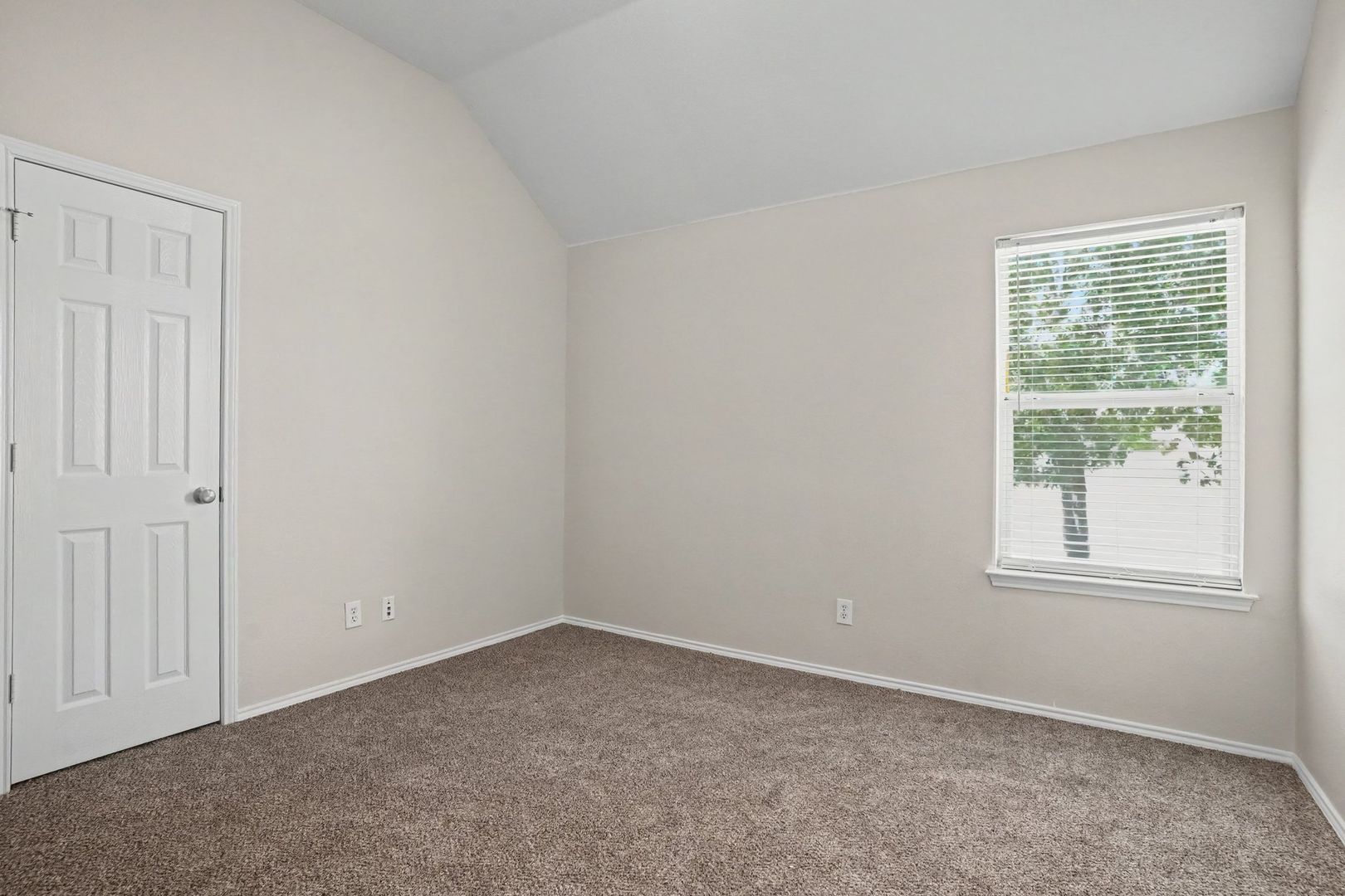 2073 Joyner Ranch Road, Fort Worth, TX 76134 photo 6