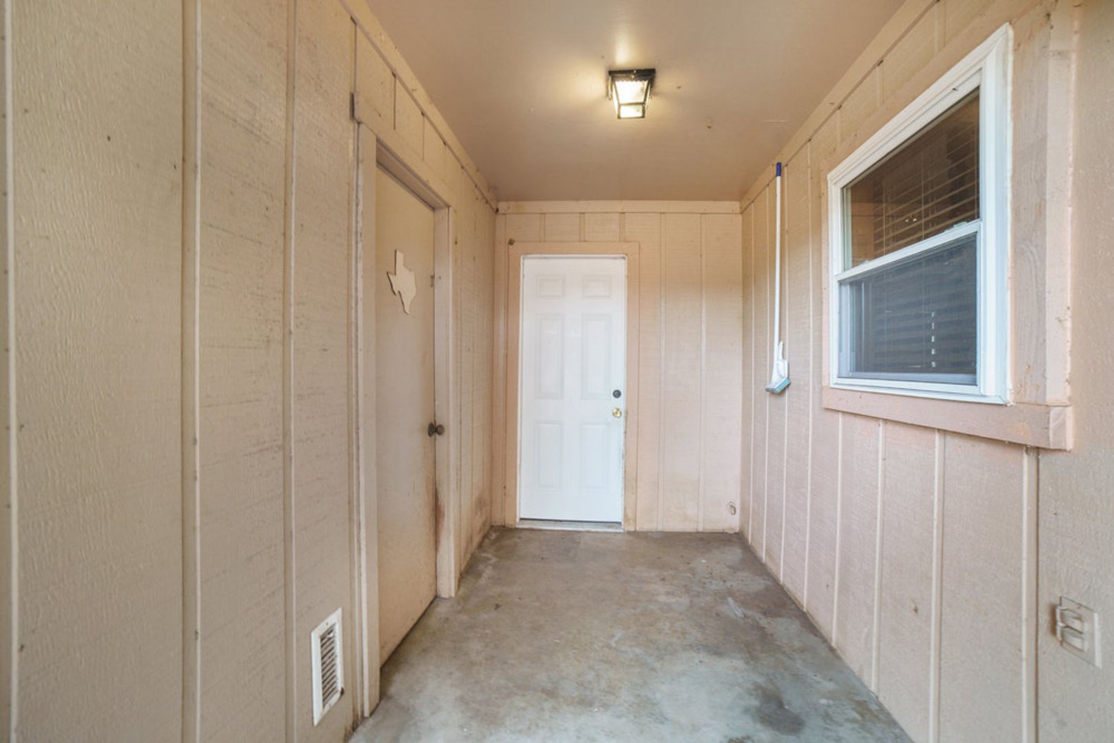 1608 San Antone Lane, Lewisville, TX 75077 photo 2