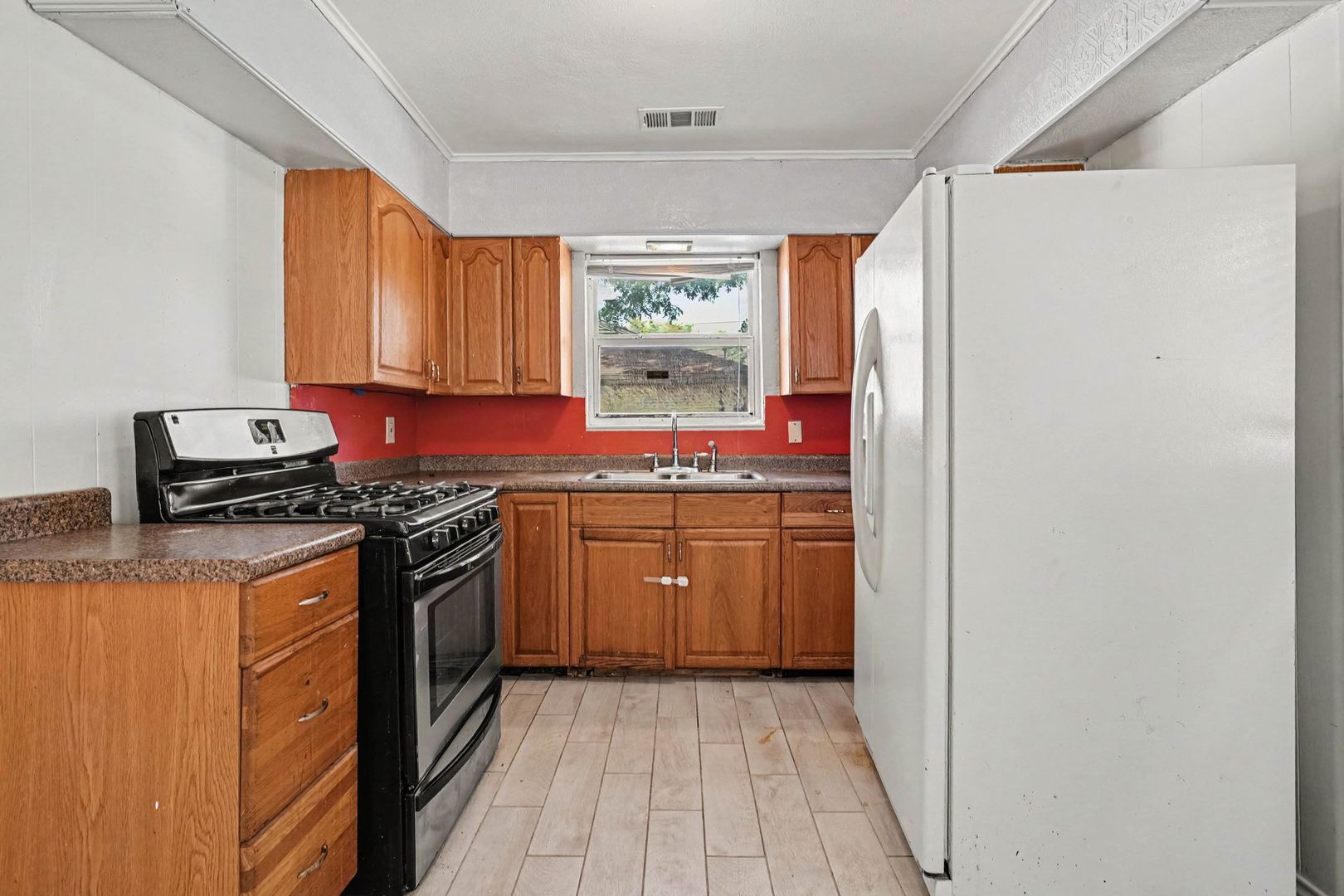 2409 Materhorn Dr, Dallas, TX 75228 photo 8