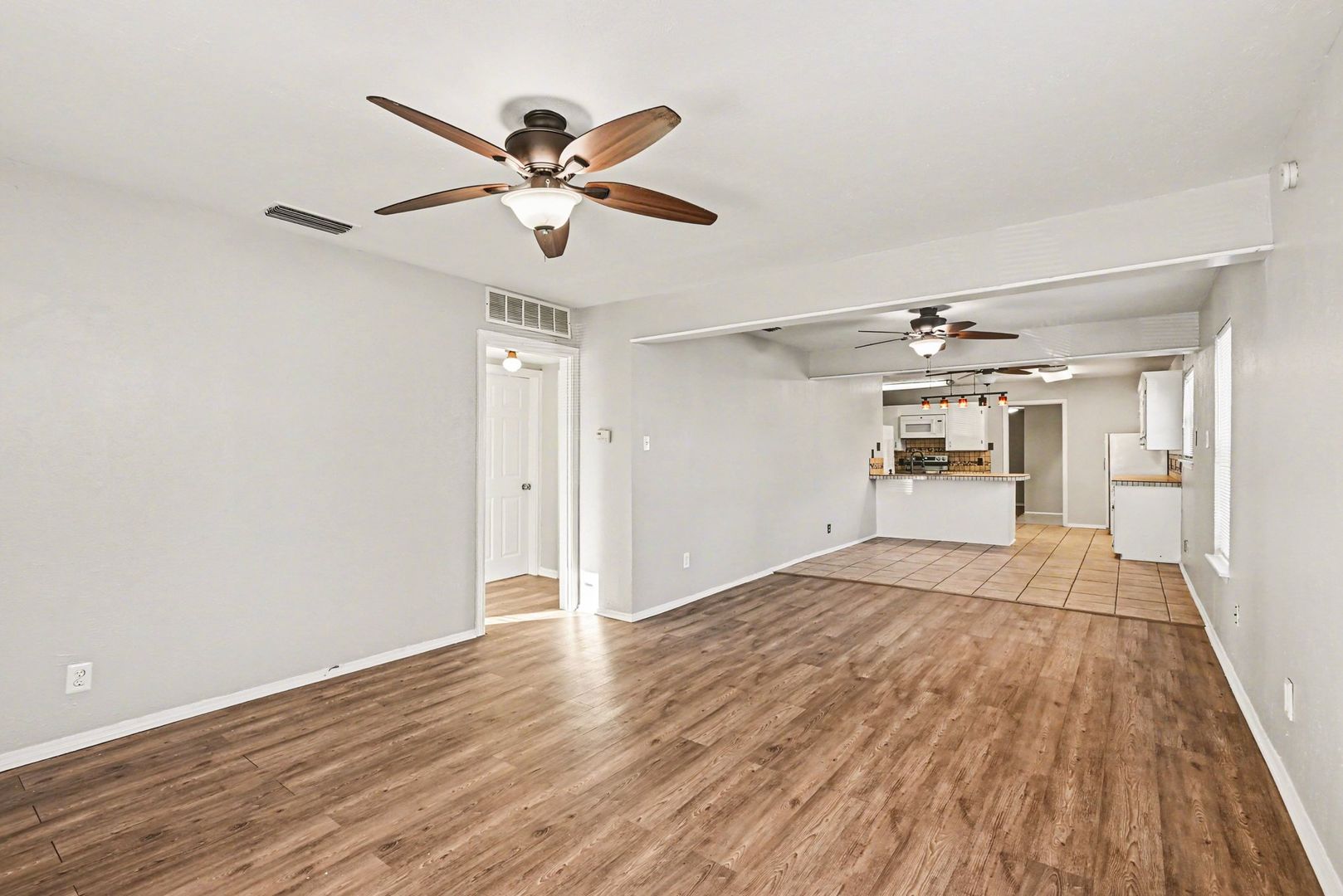 3720 Stanley Avenue, Fort Worth, TX 76110 photo 4