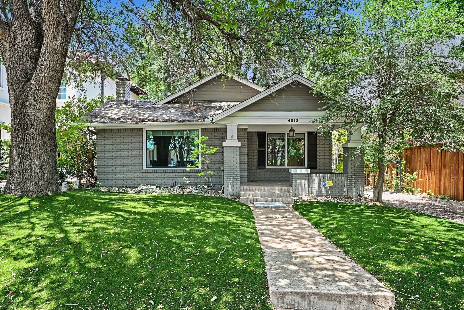 Fort Worth House: 4012 W 6th St