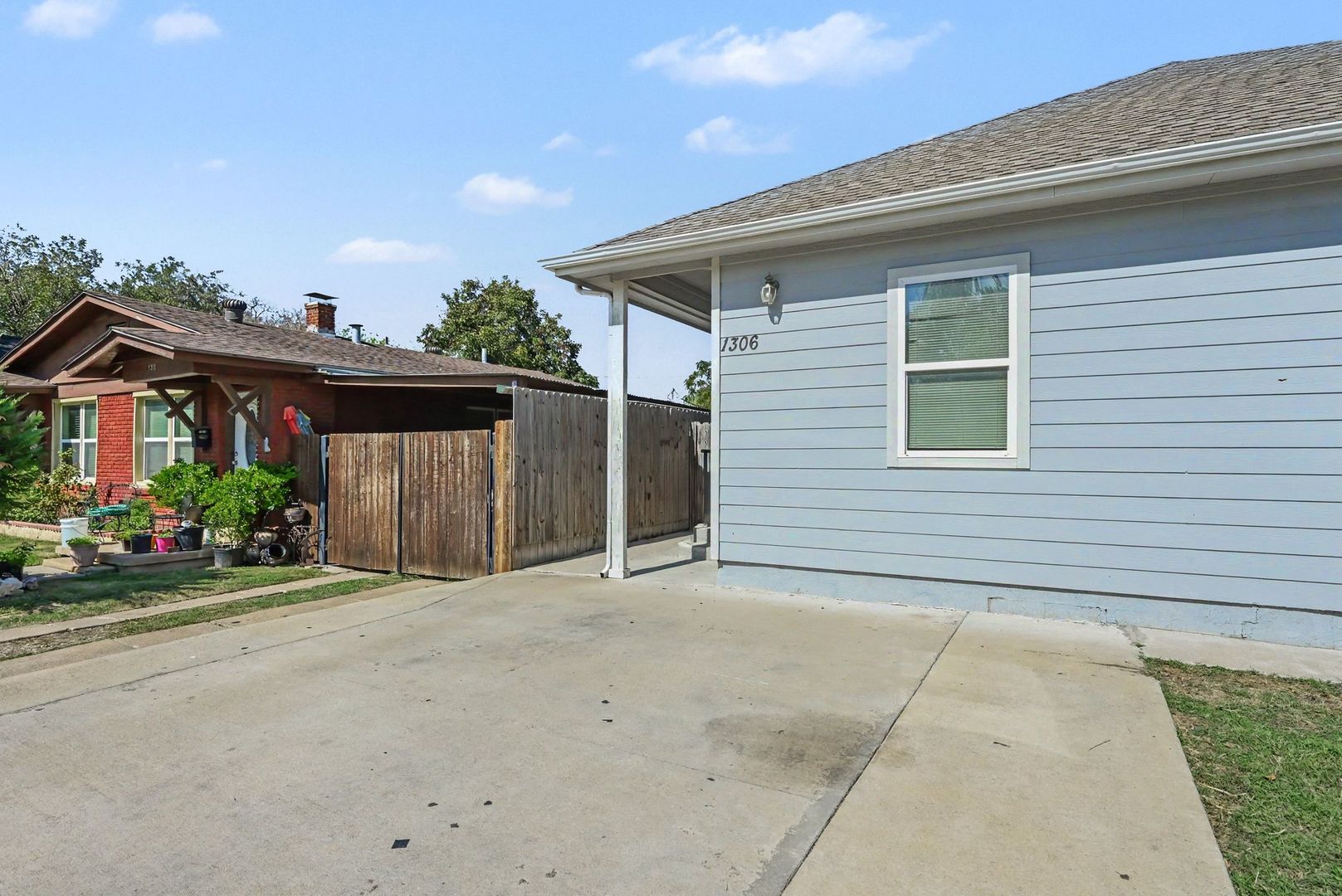 1306 Orange Ave, Fort Worth, TX 76110 photo 3