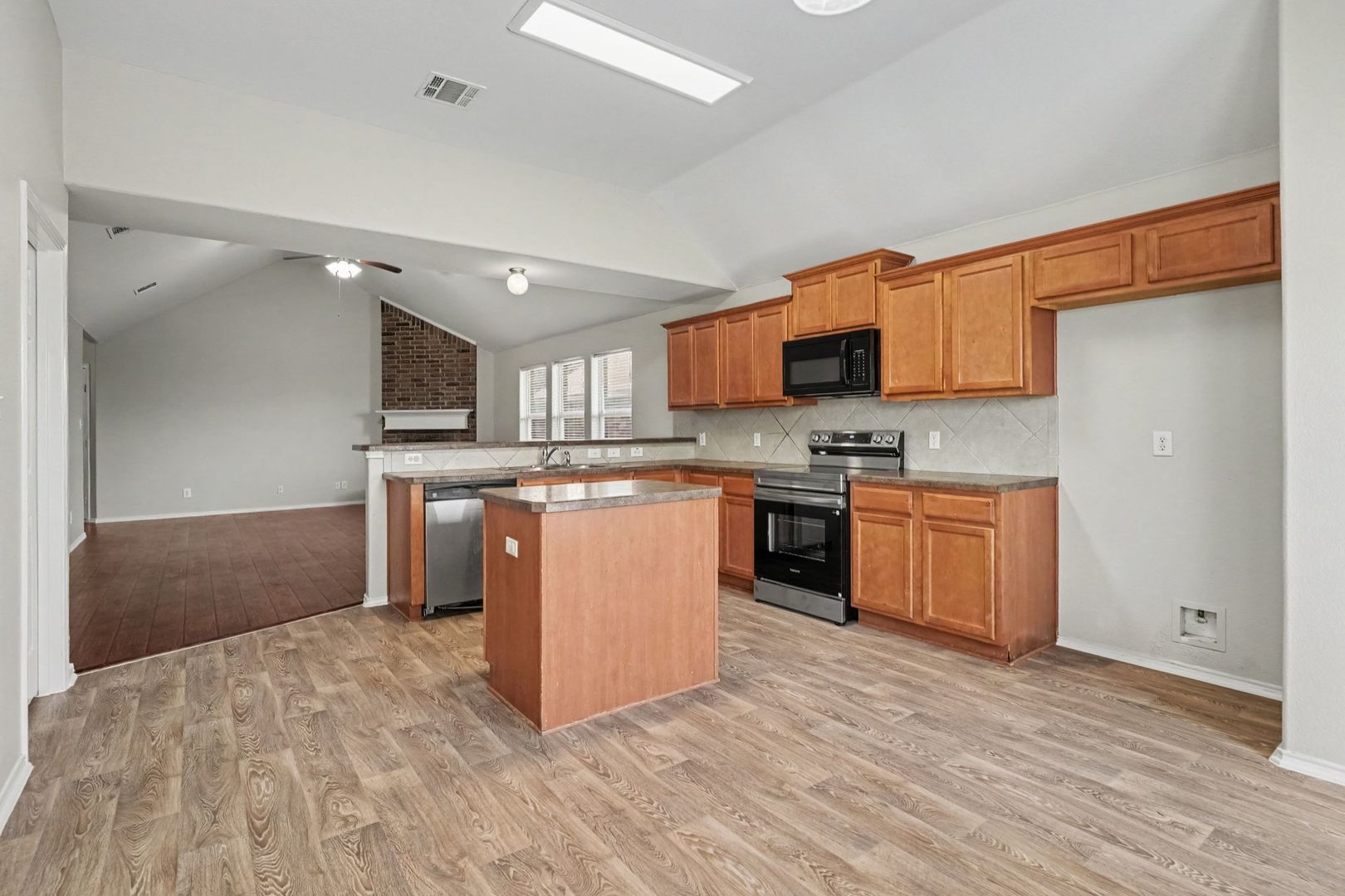 2073 Joyner Ranch Road, Fort Worth, TX 76134 photo 13