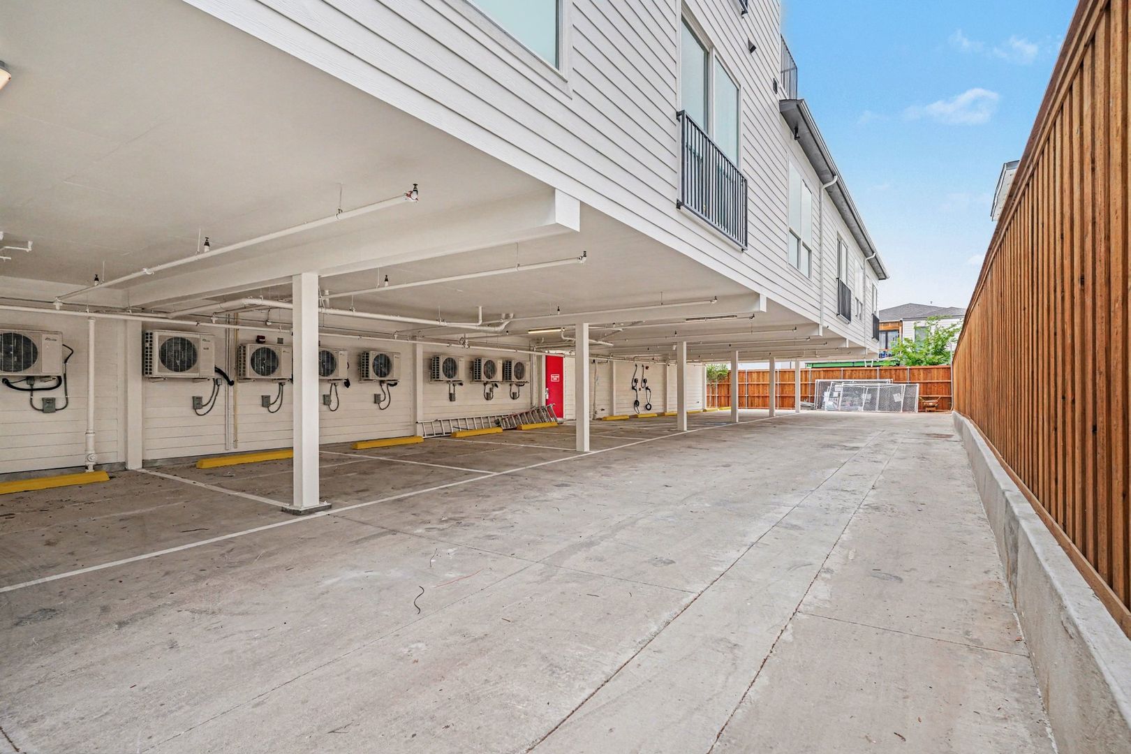 Parking at 2217 N Fitzhugh Avenue #301 (3 of 5)