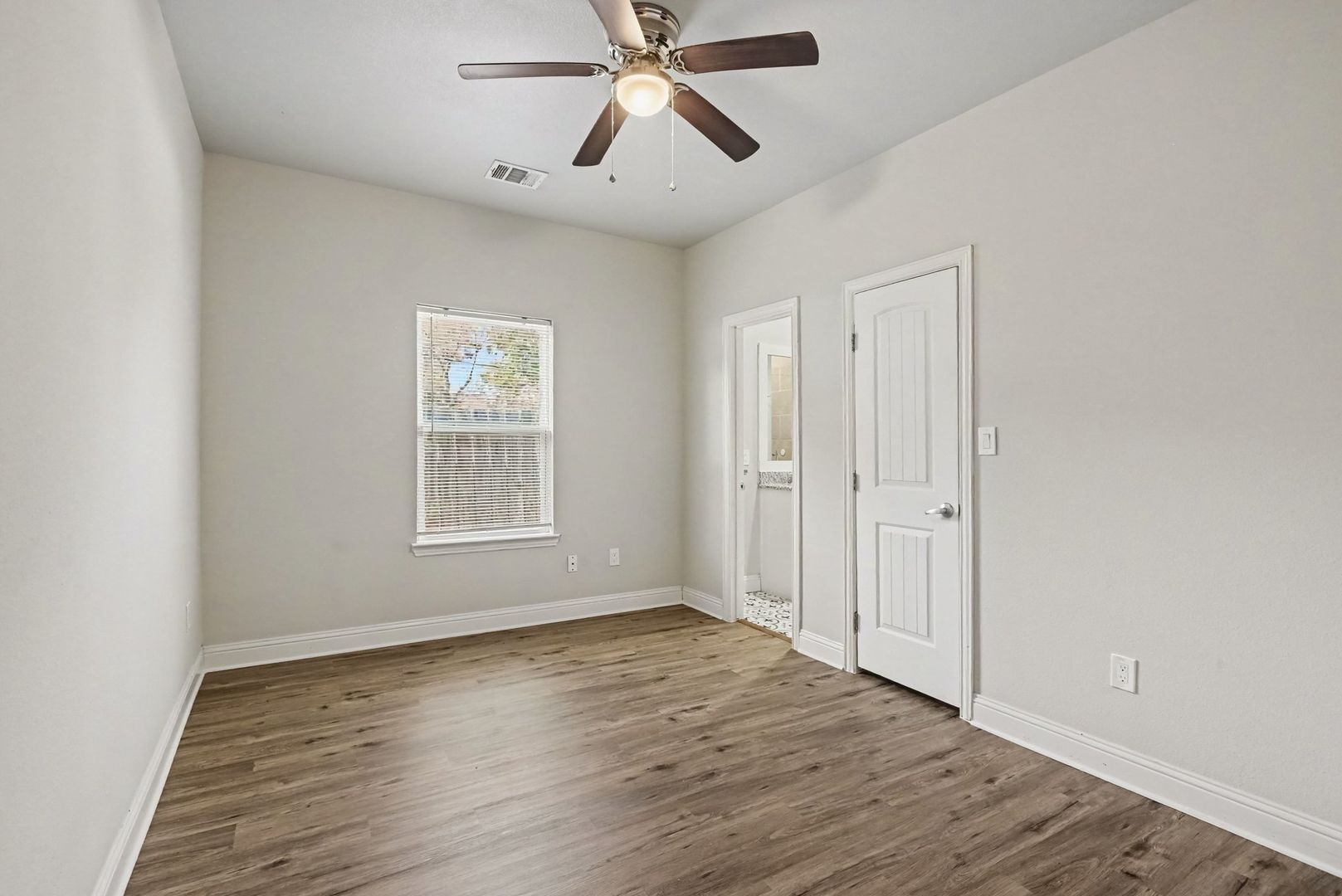 1306 Orange Ave, Fort Worth, TX 76110 photo 19