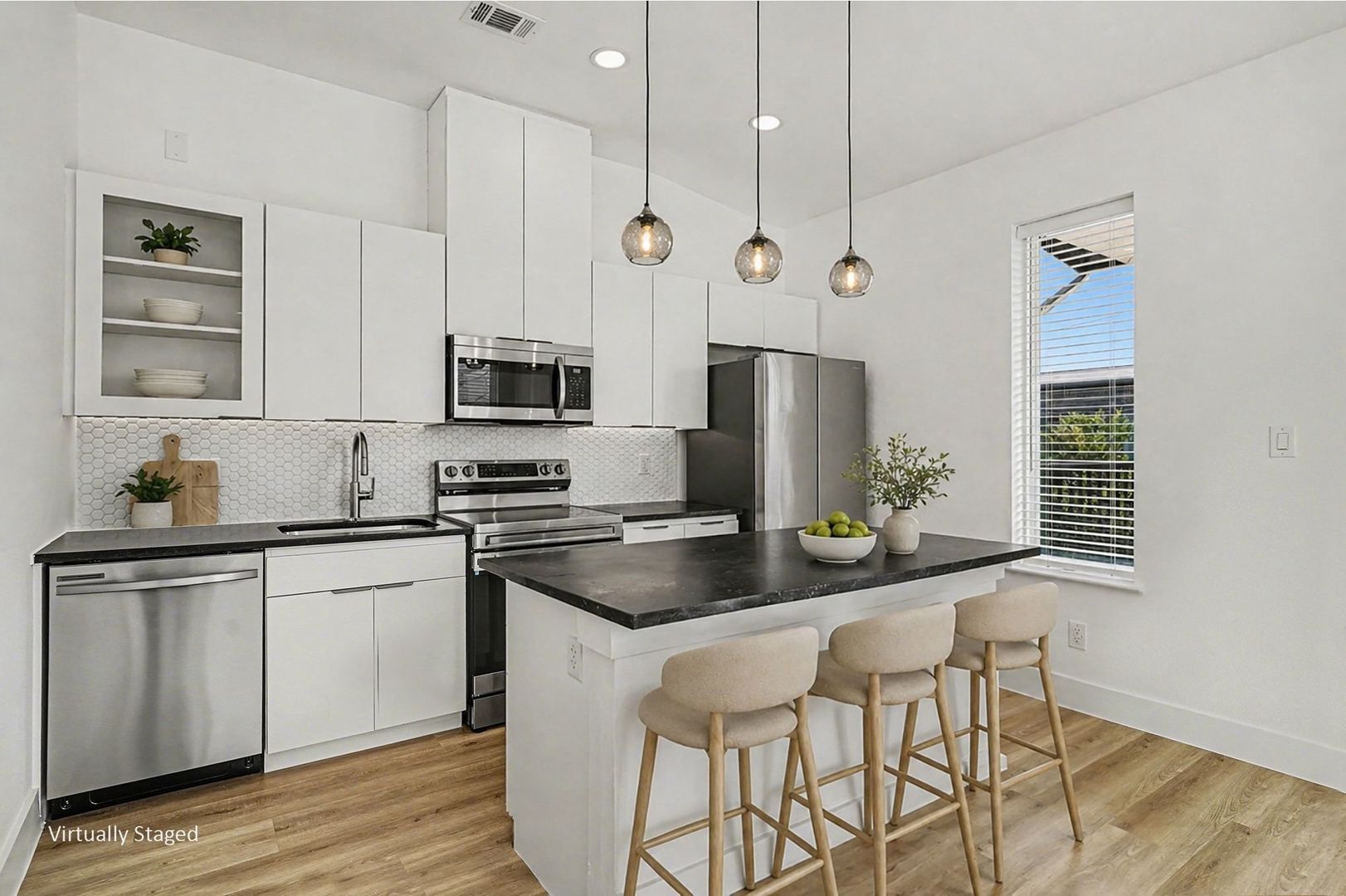 2217 N Fitzhugh Avenue #301 9 of 12