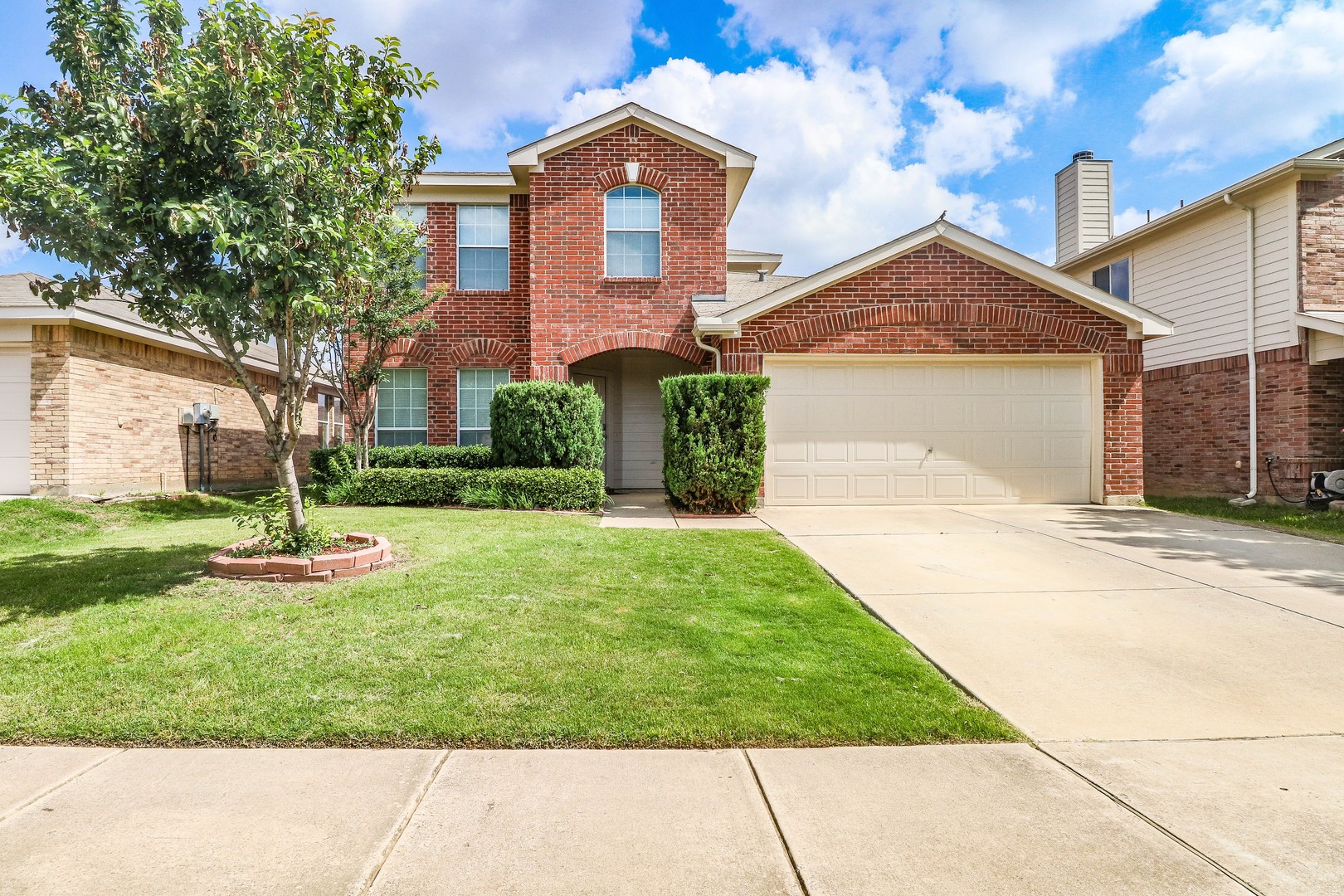 Fort Worth House: 4313 Silverwood Trail