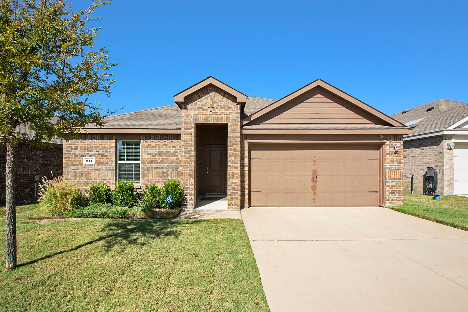 Aubrey House: 941 Fueller Drive