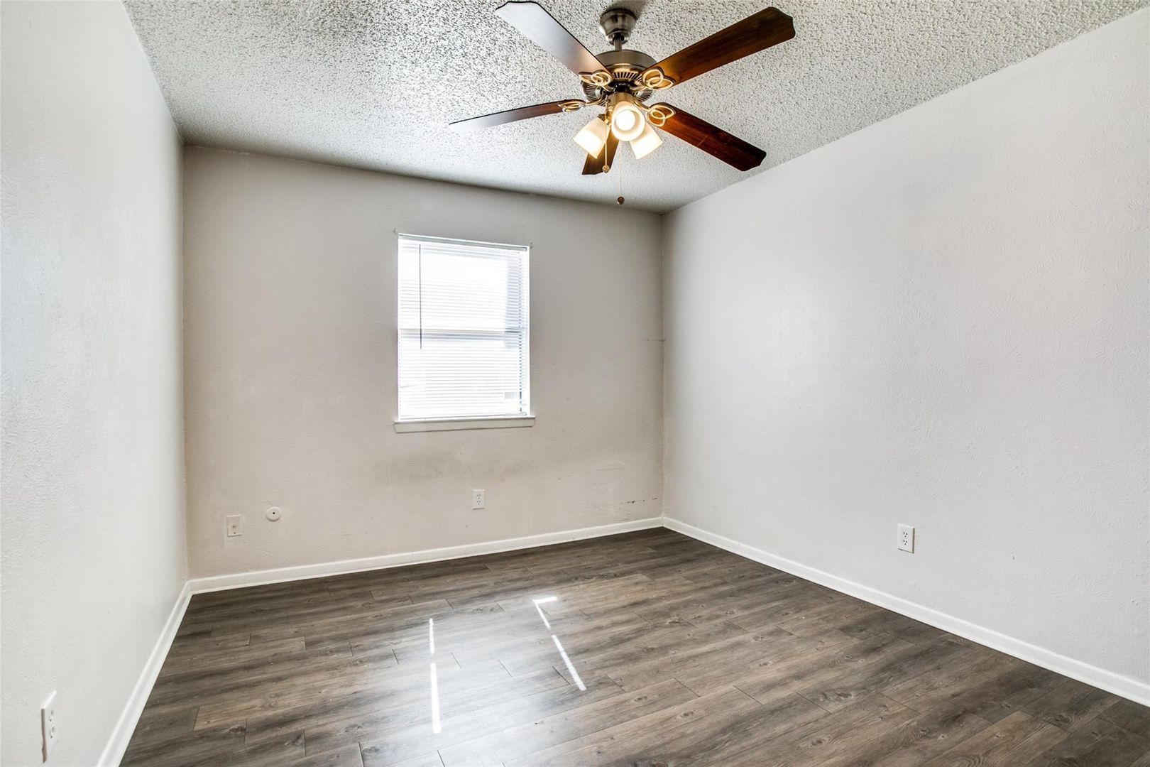 105 Peach St. Unit B, Crowley, TX 76036 photo 8
