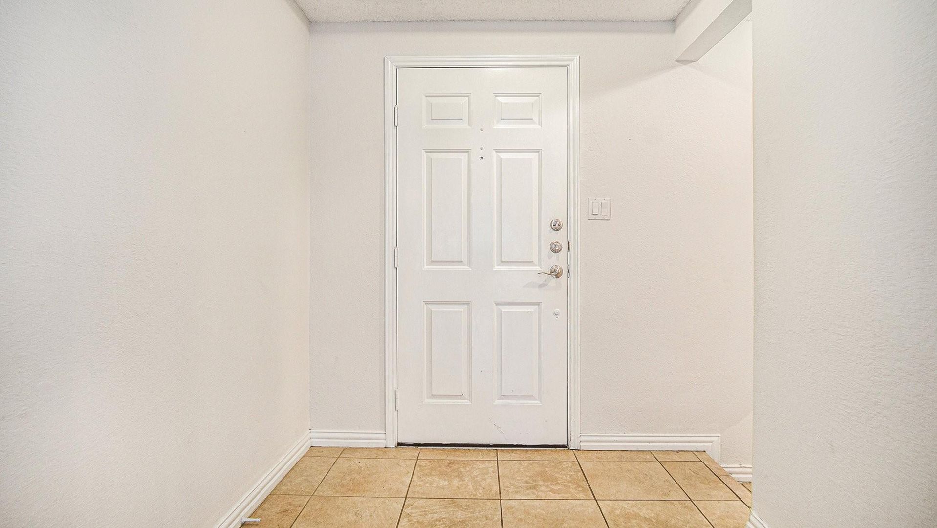 6908 Bentley Ave, Fort Worth, TX 76137 photo 5