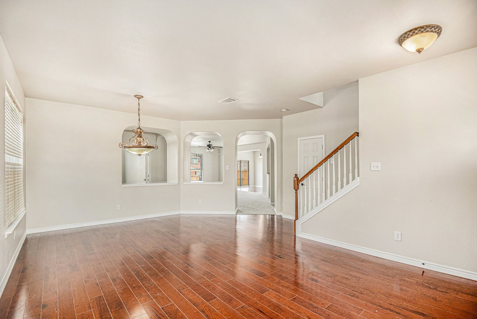605 Port Royale Way, Euless, TX 76039 photo 3