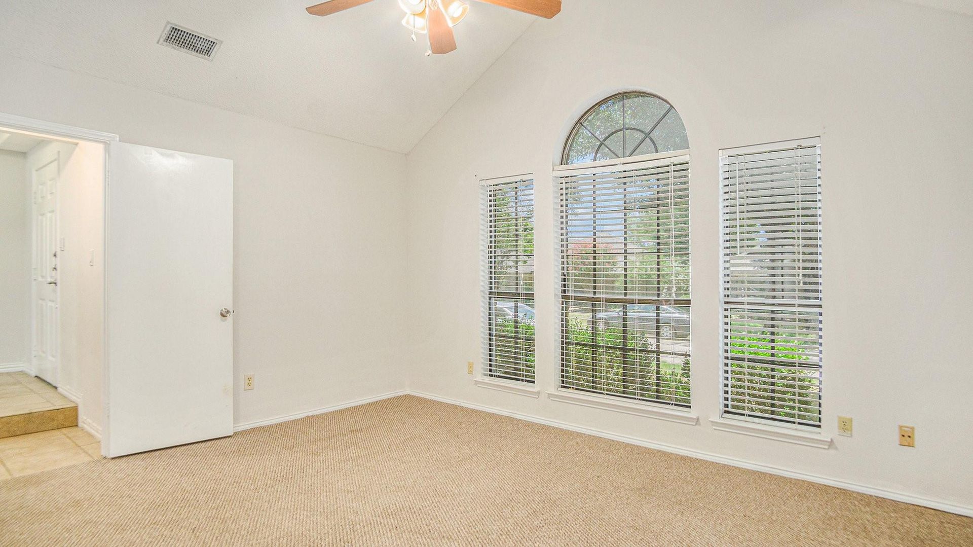 6908 Bentley Ave, Fort Worth, TX 76137 photo 19
