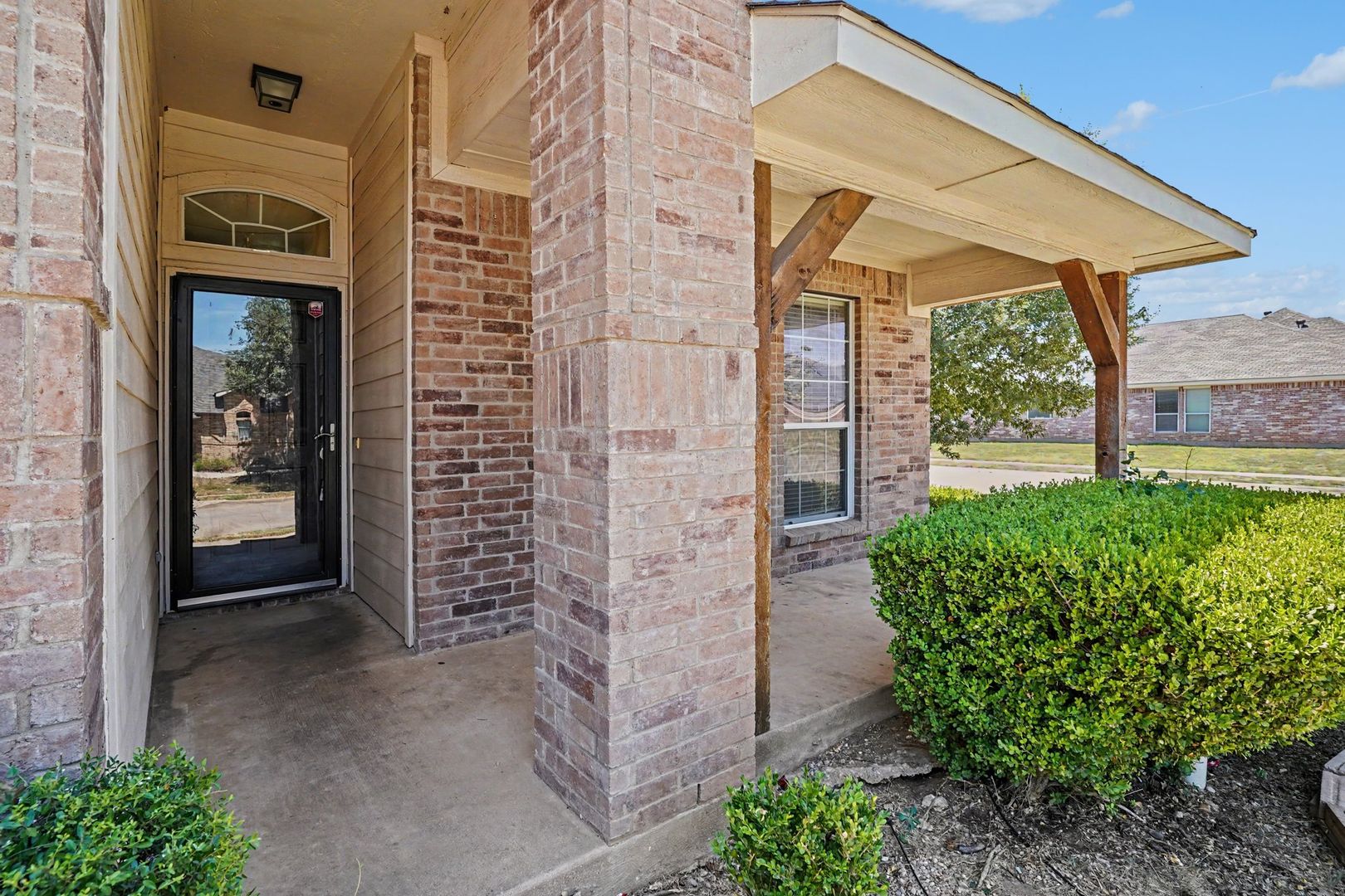 2073 Joyner Ranch Road, Fort Worth, TX 76134 photo 3