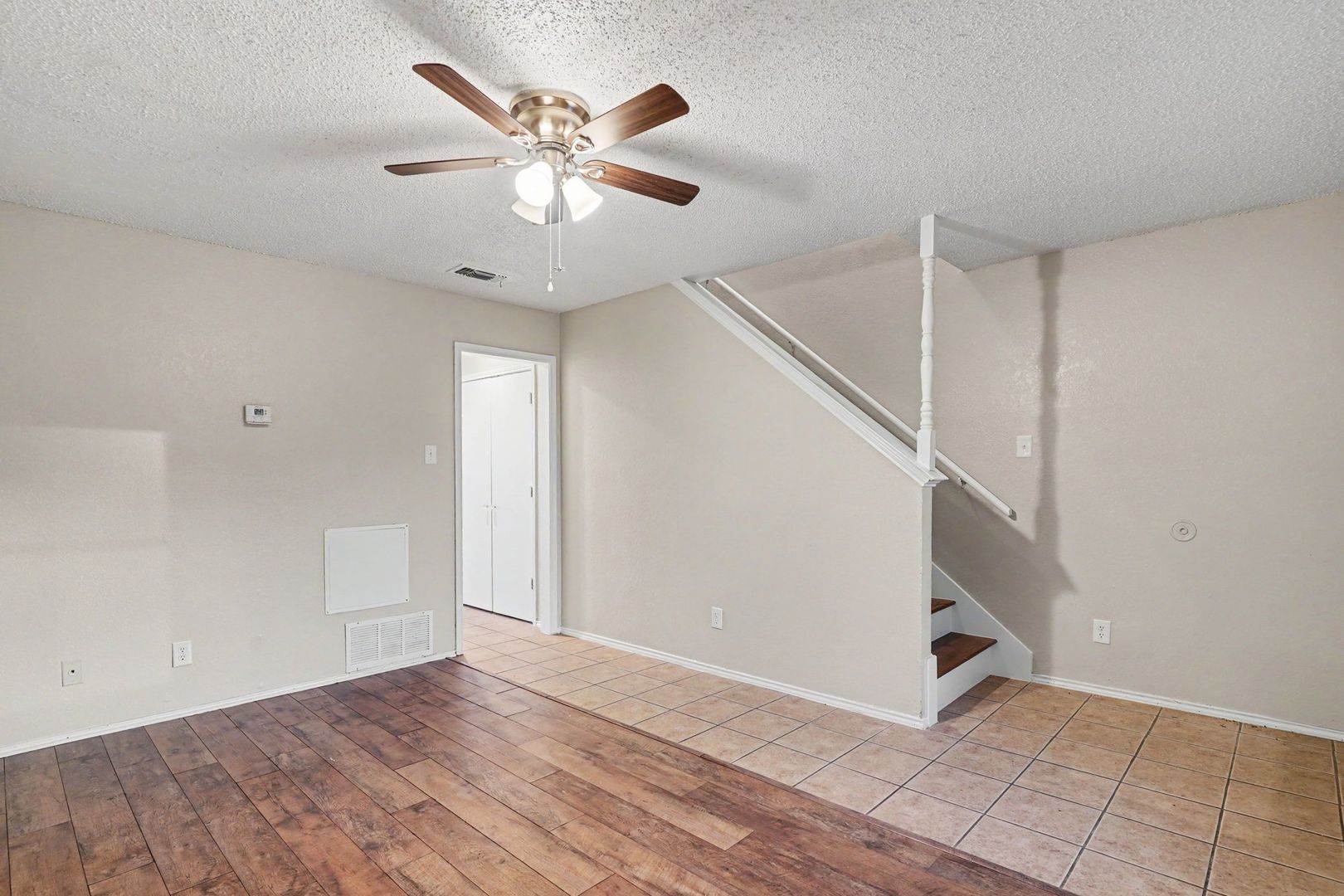 3301 Aurora Street, Unit B, Haltom City, TX 76117 photo 5
