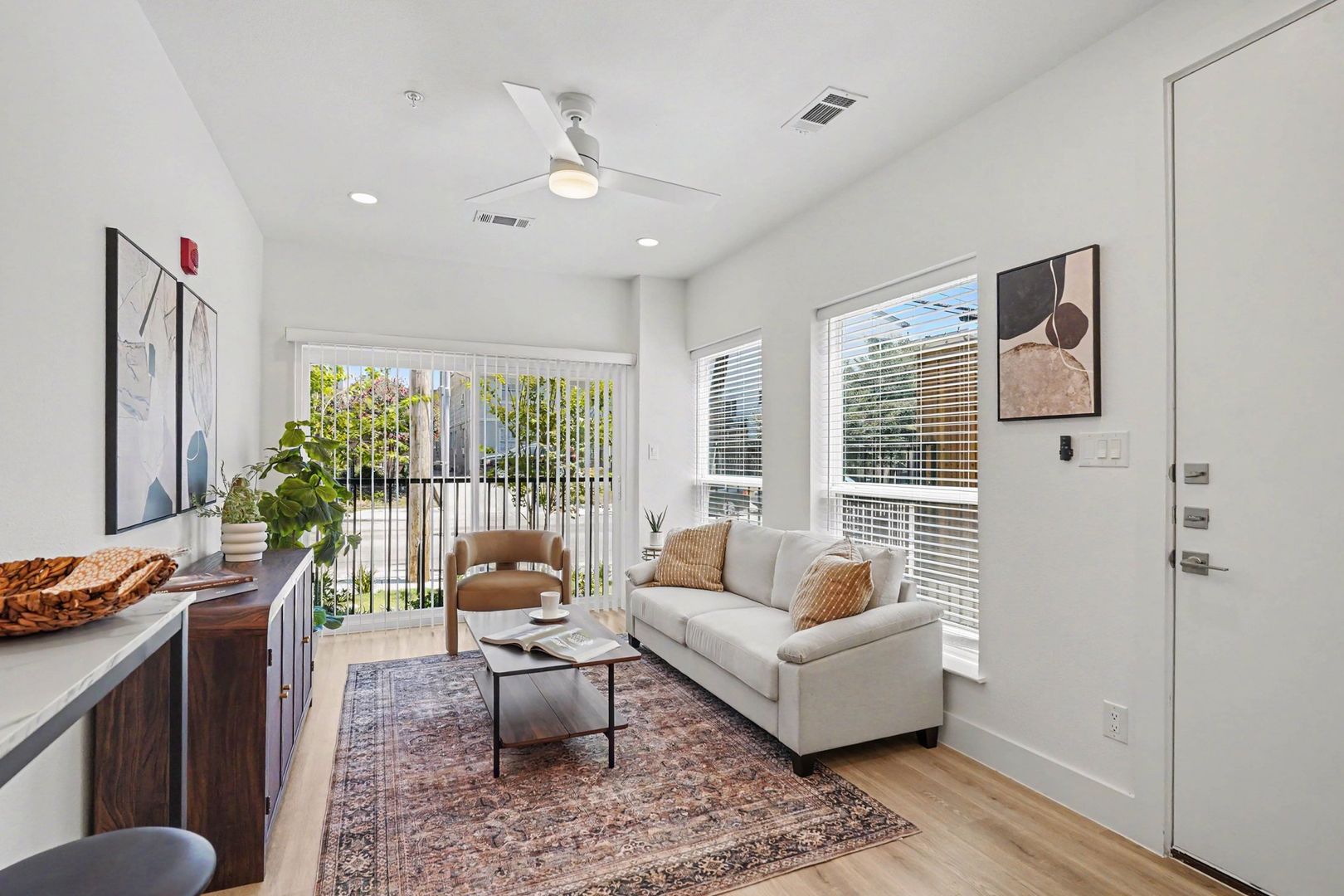 2217 N Fitzhugh Avenue #101 10 of 12