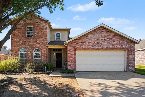 8512 Clearbrook Drive, Fort Worth, TX 76123