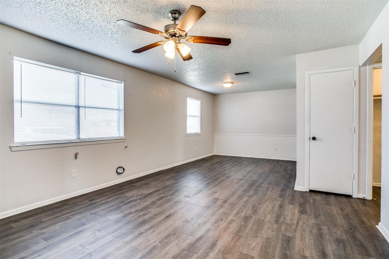 105 Peach St. Unit A, Crowley, TX 76036 photo 3