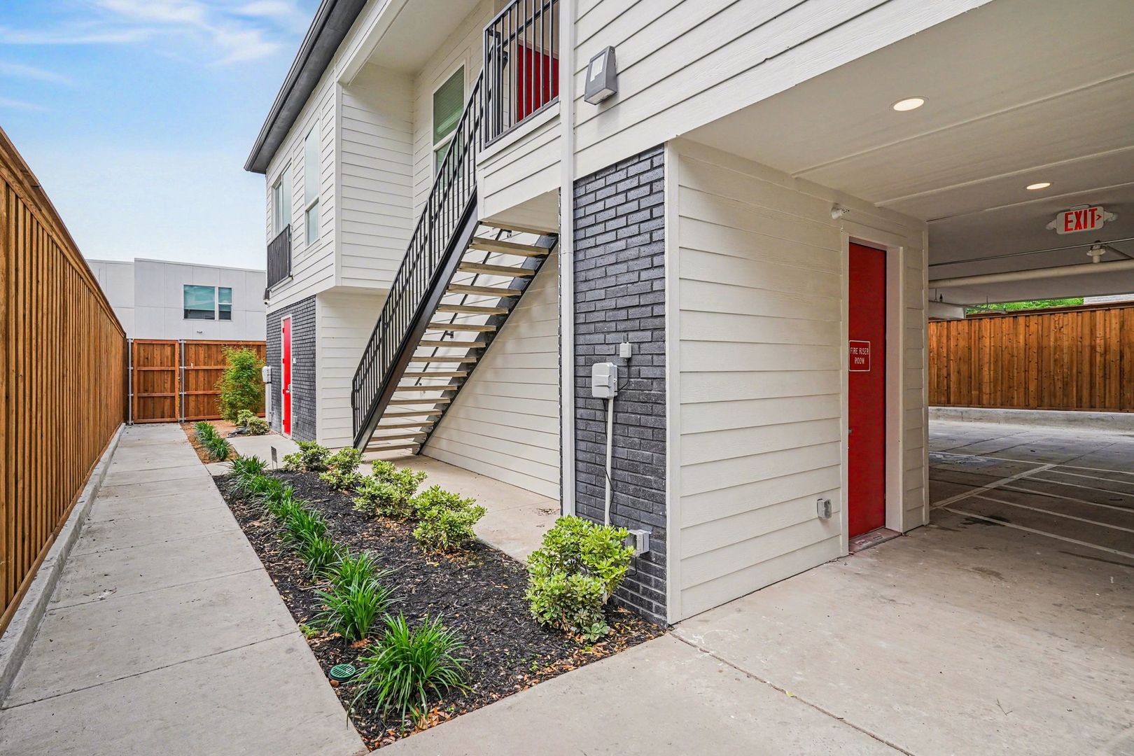 2217 N Fitzhugh Avenue #101 4 of 12