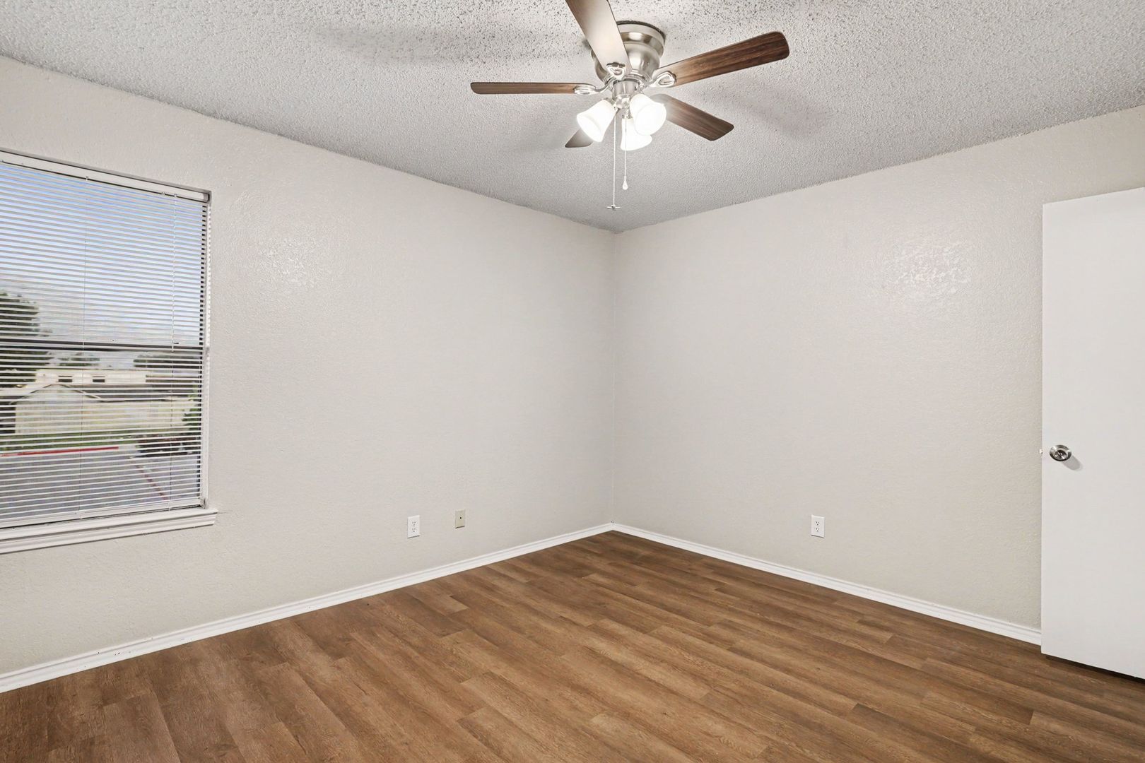 3301 Aurora Street, Unit B, Haltom City, TX 76117 photo 17