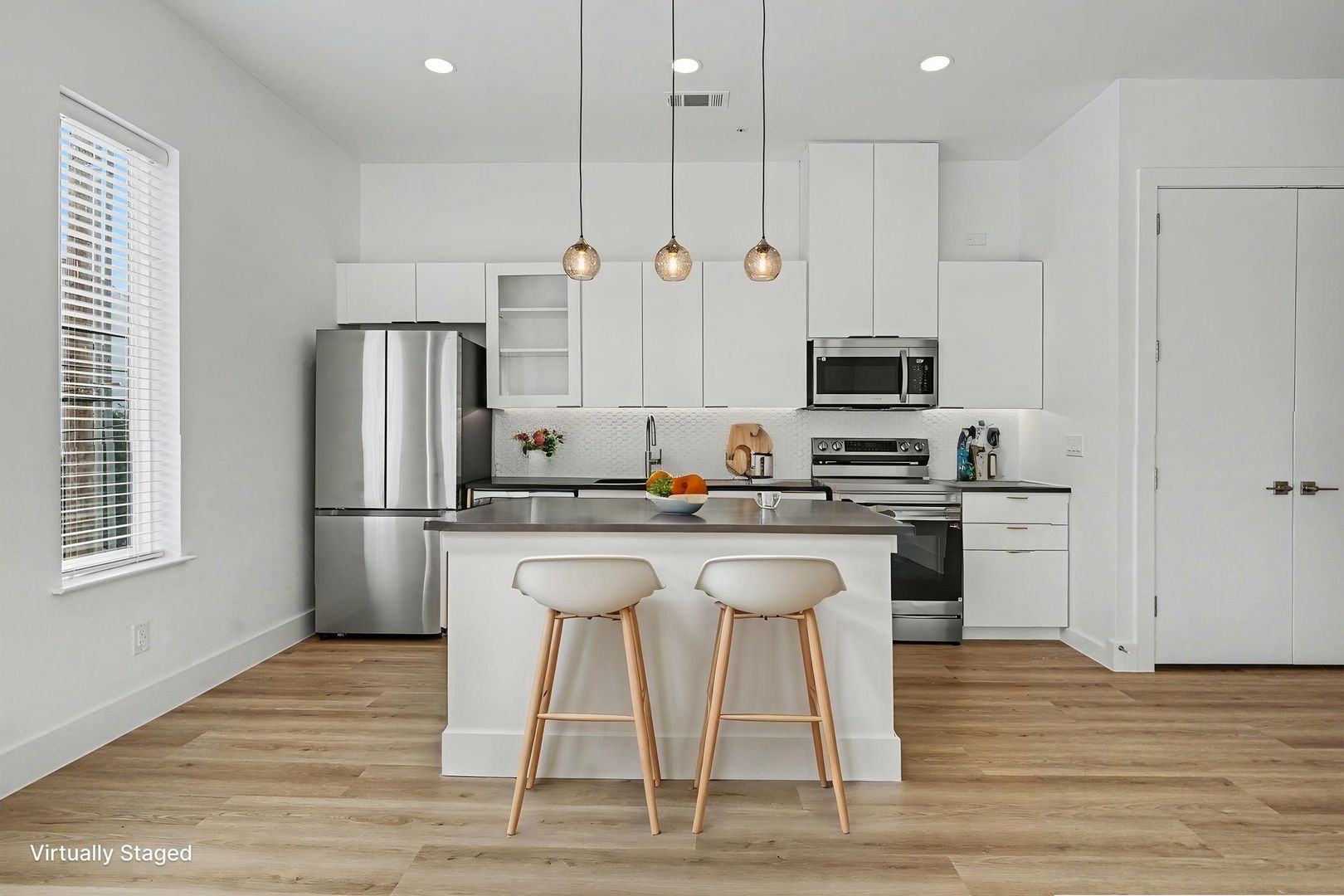 2217 N Fitzhugh Avenue #203 9 of 12