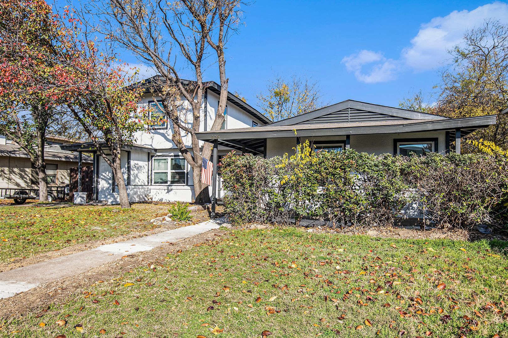 Grand Prairie House: 408 Dawson Circle Unit B