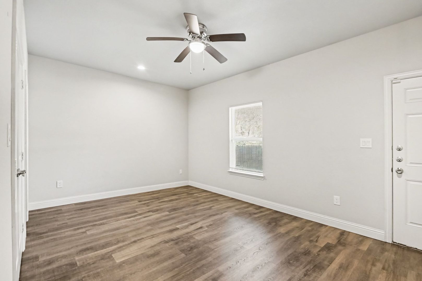 1306 Orange Ave, Fort Worth, TX 76110 photo 14
