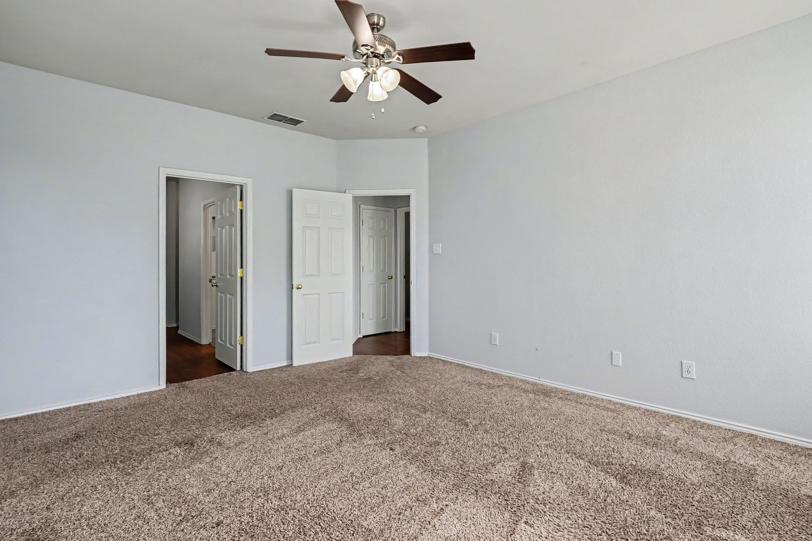 8512 Clearbrook Drive, Fort Worth, TX 76123 photo 17
