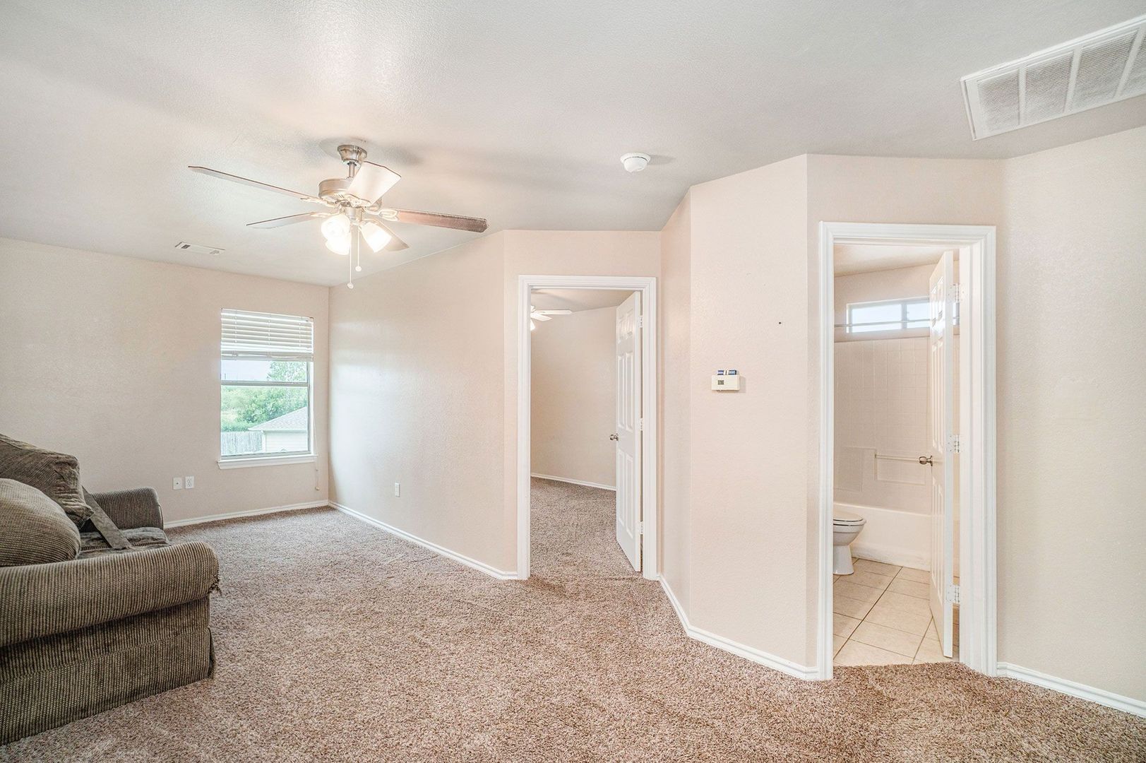 542 Mast Court, Crowley, TX 76036 photo 14