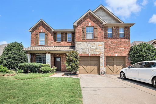 Discover this charming 3-bedroom, 2.5-bathroom two-story home in Euless, TX, perfect for families. – photo 1