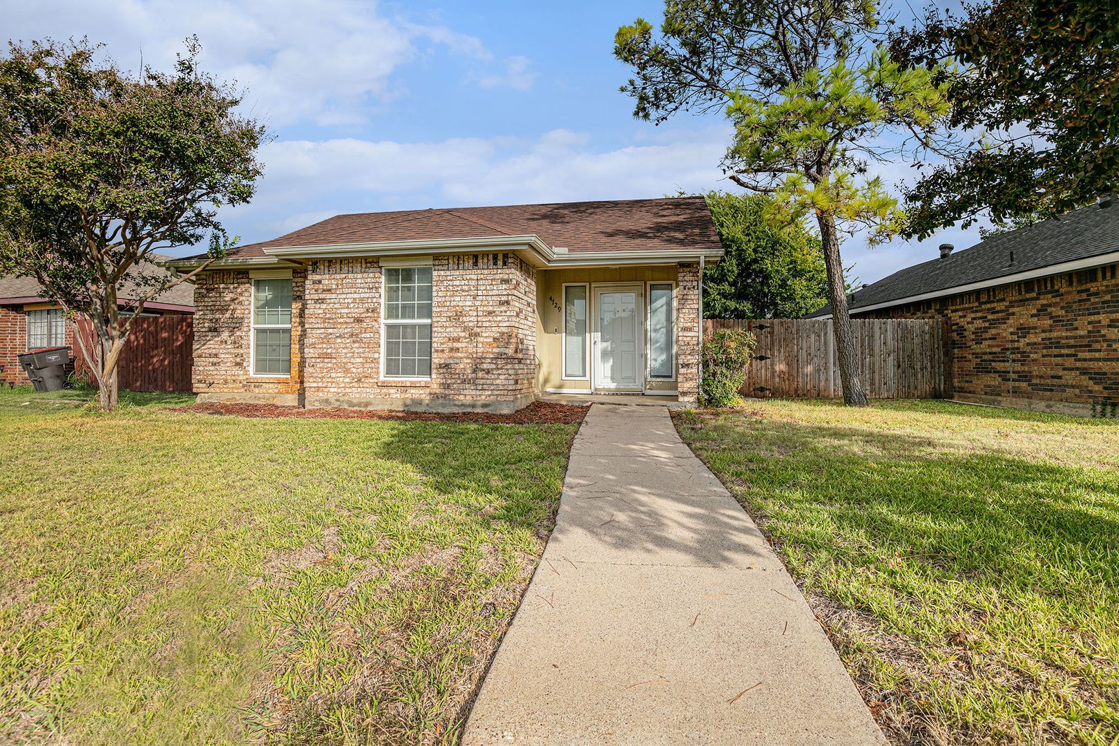 Fort Worth House: 4729 Jasmine Drive