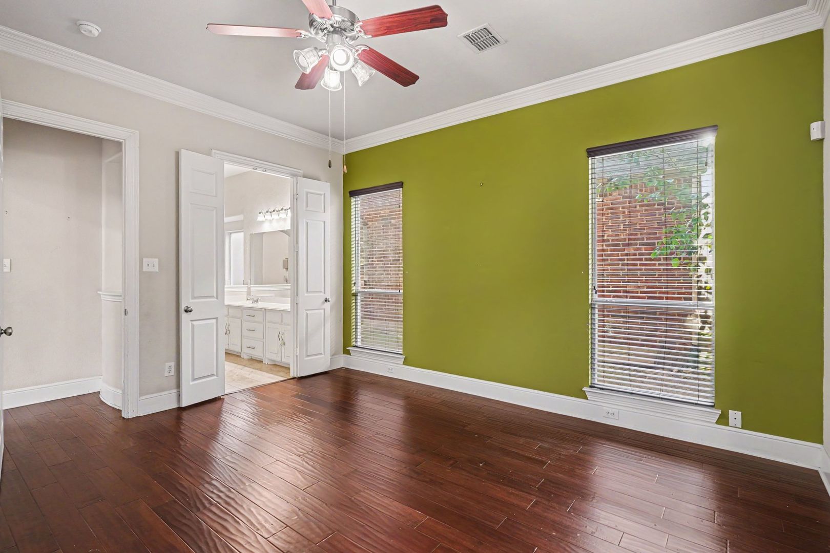 1344 Valley Vista Dr, Irving, TX 75063 photo 16