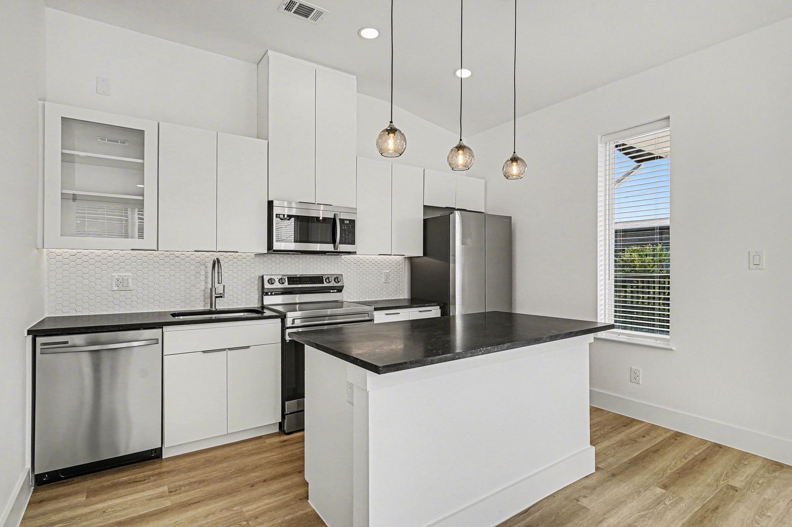 2217 N Fitzhugh Avenue #301, Dallas, TX 75204 photo 23