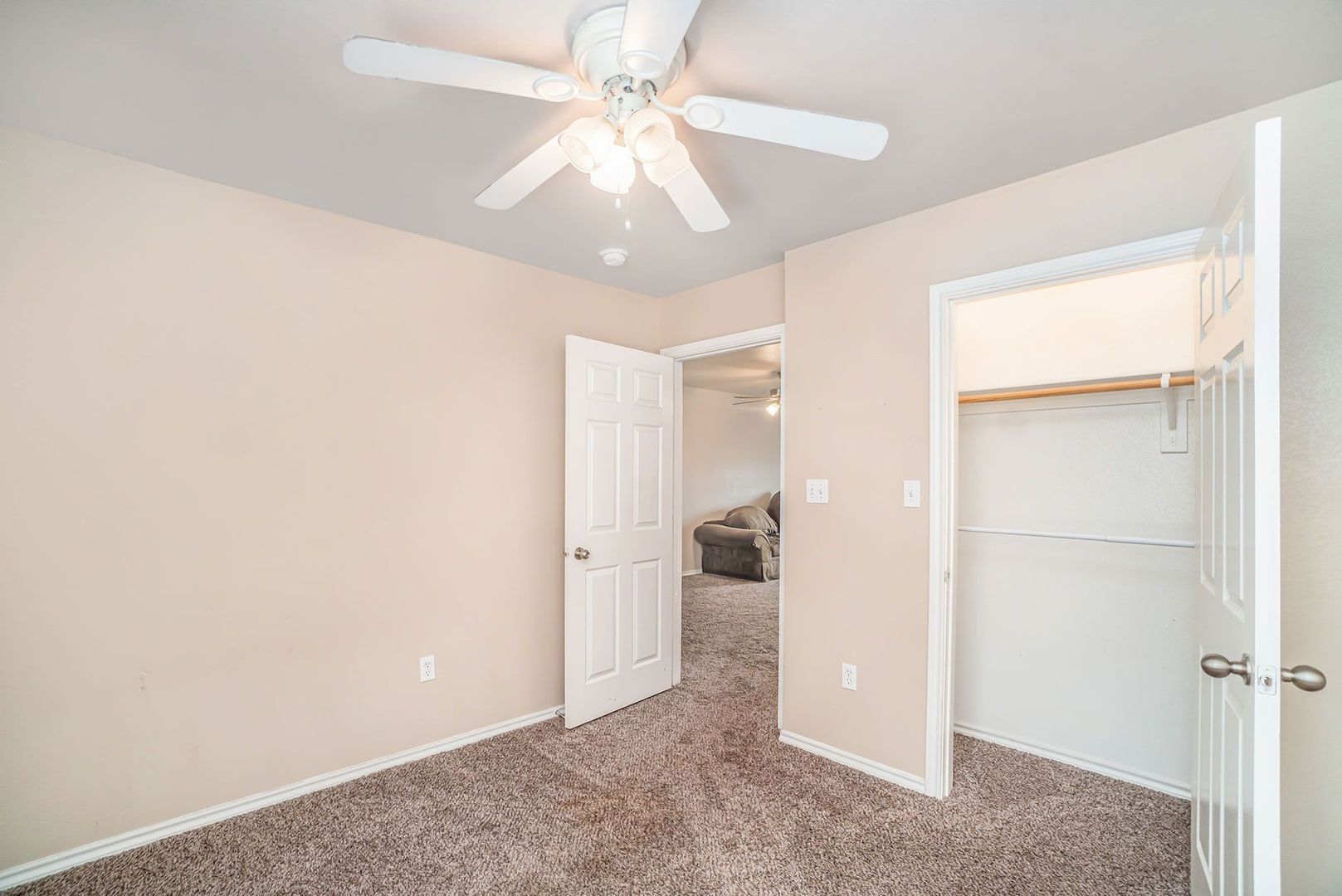 542 Mast Court, Crowley, TX 76036 photo 21
